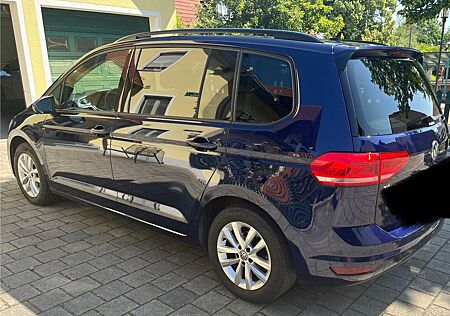 VW Touran Volkswagen 1.6 TDI SCR DSG Comfortline Automatik