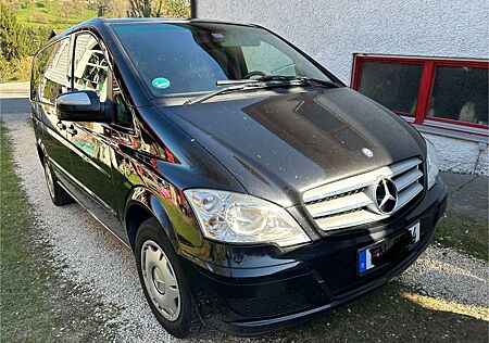 Mercedes-Benz Viano 2.2 CDI schwarz, 7Sitzer