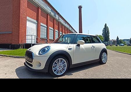 Mini Cooper Coupe Navi, Apple Carplay, PDC, Service u. Bremsen neu