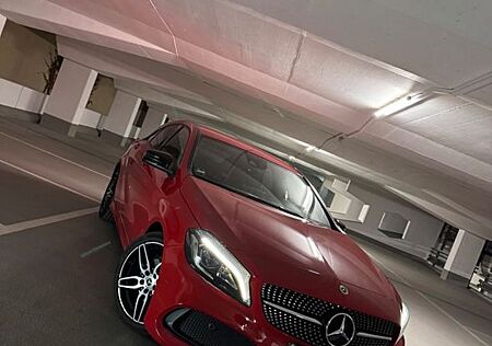 Mercedes-Benz A 180 HIGHENDPERF.LED|NIGHTPAKET|AMG|MOPF.|ALCANTARA|