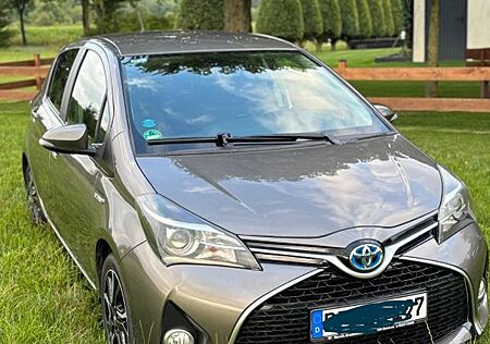 Toyota bZ4X Yaris Benzin/ Hybrid