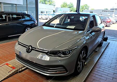 VW Golf Volkswagen Style 2.0 TDI /SCH.D/ACC/LANE/VIRTUAL/MATRI