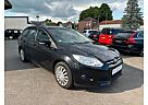 Ford Focus Turnier 1.6 AHK EURO5 Klima Zahnriemen NEU