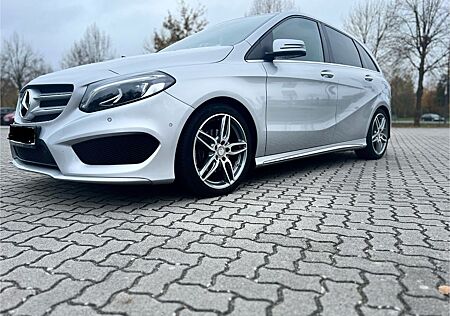 Mercedes-Benz B 200 AMG Line AMG Line