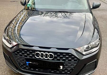 Audi A1 30 TFSI Sportback -