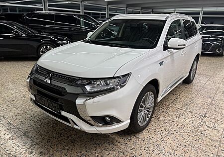 Mitsubishi Outlander PHEV/AHK/4WD/Scheckheft/Hers.Garantie
