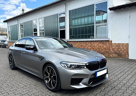 BMW M5 Competition B&W Vollausstattung