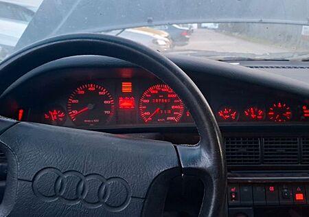 Audi V8 D11 4.2 quattro 6-Gang Schalter fahrbere