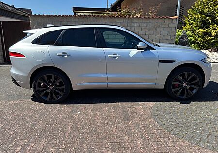 Jaguar F-Pace 30d AWD First Edition Automatik First...