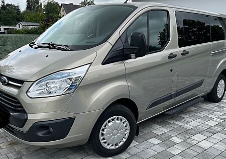 Ford Tourneo Custom