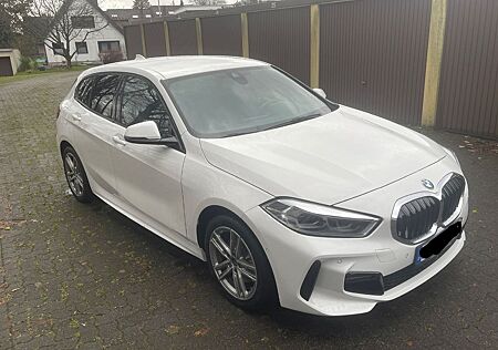 BMW 118i M Sport LED NAVI SHZ M-Paket Kamera Tempo