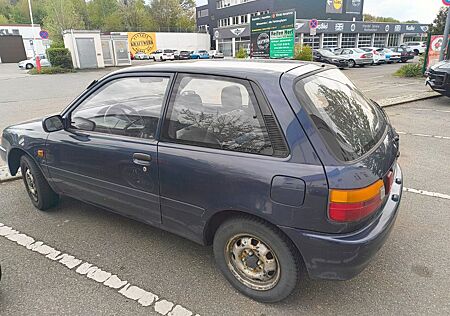 Toyota Starlet 1.3 -