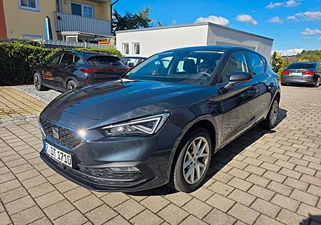 Seat Leon 1.5 TSI Style LED,NAVI,CAR-PLAY,SITZHZG
