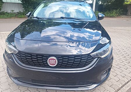 Fiat Tipo Hatchback S-Design-BLACK *NAVI+KAMERA*XENON