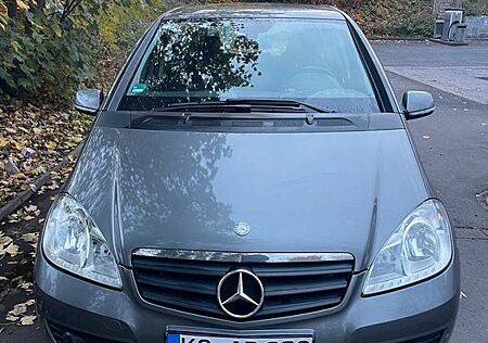 Mercedes-Benz A 160 / 2012