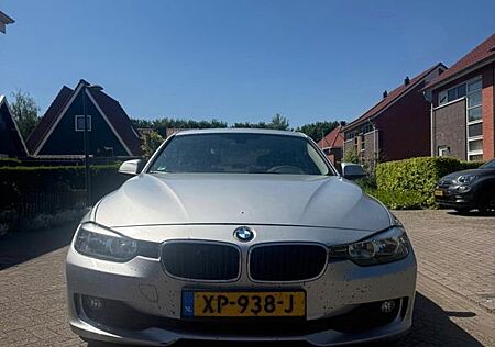 BMW 316 3 Limousine d/Navi/Sitzheizung/PDC/