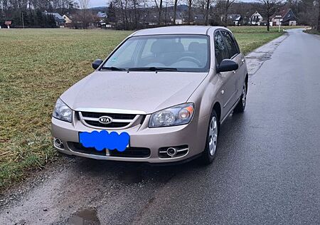 Kia Cerato 1.6 LX Stufenheck LX