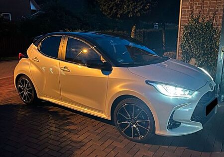 Toyota Yaris Hybrid GR Sport | 1. Hd. - JBL uvm.