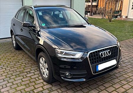 Audi Q3 2.0 TDI Xenon AHK PDC SHZ Temp. Navi