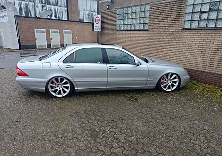 Mercedes-Benz S 600 L -