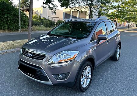 Ford Kuga Titanium 2.0TDC 4x4*Automatik*48.000KM*AHK*