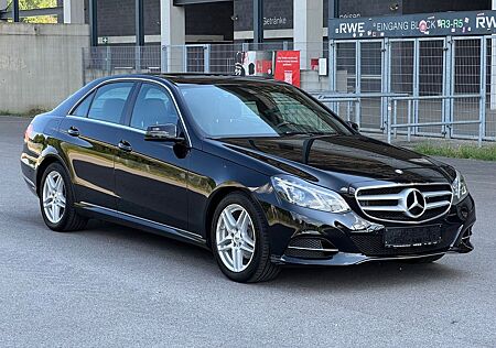 Mercedes-Benz E 220 Lim. BlueTec*SITZHZ*TEMP*PDC*SCHIEBEDACH*