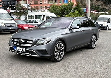 Mercedes-Benz E 400 4M All-Te*DESIGNO*360*HUD*SOFT*MASS*STHEIZ*MATT*