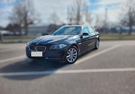 BMW 520d xDrive Touring A Luxury Line Luxury Line