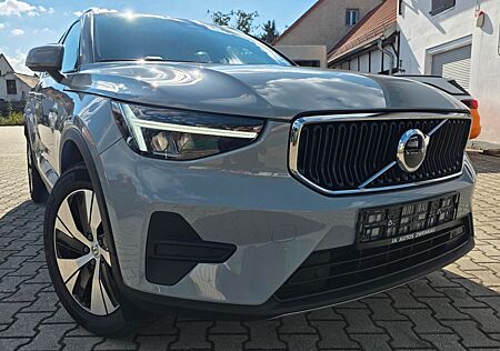 Volvo XC 40 XC40 Core 2WD,Automatik,LED,Navi,PDC,YouTube!!