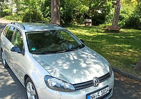 VW Golf Volkswagen 1.6 TDI Style Variant Style