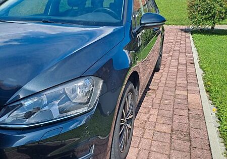 VW Golf Volkswagen 1.2 TSI BMT ALLSTAR Variant ALLSTAR