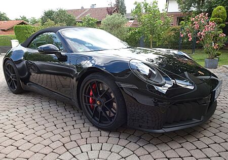 Porsche 992 Carrera 4 GTS T-Hybrid Cabriolet PDK 541 PS