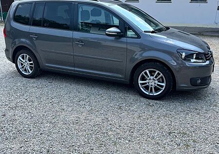 VW Touran Volkswagen 1.6 TDI -