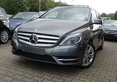 Mercedes-Benz B 200 BlueEFFICIENCY Panormaschiebedach