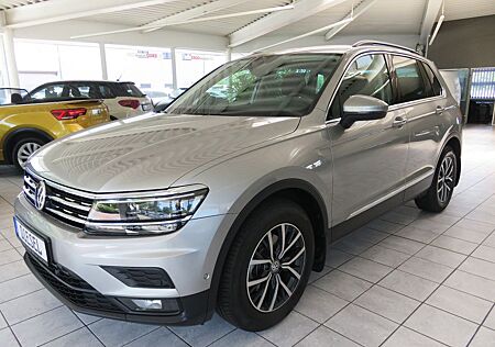 VW Tiguan Volkswagen Comfortline* LED*AZV*ACC*Head-Up*1.Hand*