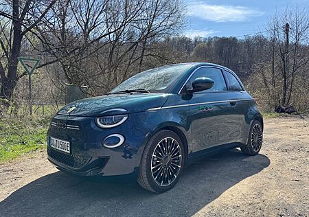 Fiat 500E gebraucht kaufen Fiat 500E "la Prima" Limousine 42 kWh La Prima