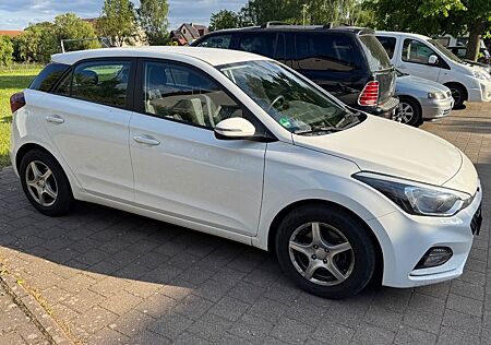 Hyundai i20 1.0 T-GDI 74kW