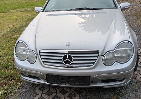 Mercedes-Benz CL 220