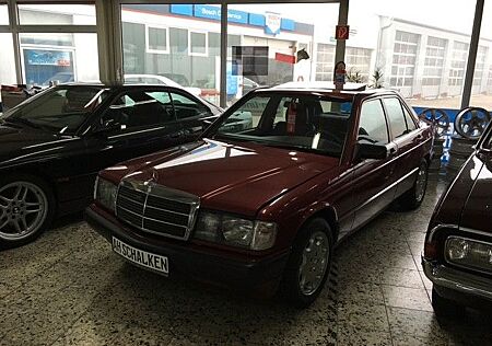 Mercedes-Benz 190 2,6 Leder/Klima/SSD/Neuwertig