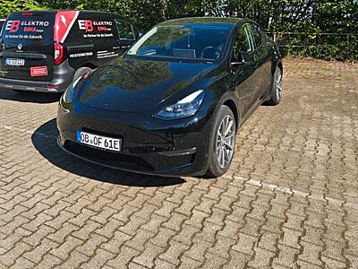 Tesla Model Y Long Range Dual Motor AWD Premium