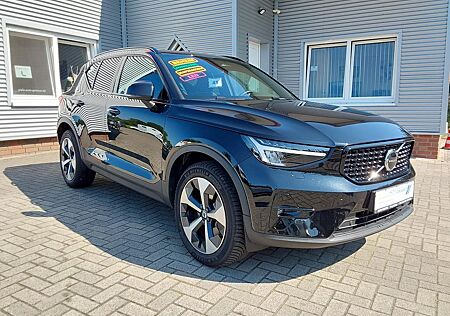 Volvo XC 40 XC40 B3 MILD Hybrid Automatik Plus Dark LED 1...