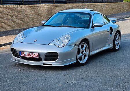 Porsche 911 Urmodell 996 Turbo Coupé mit Aeropaket ab Werk