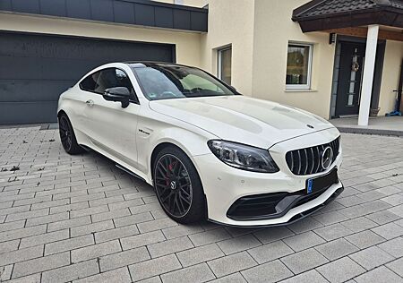 Mercedes-Benz C 63 AMG Mercedes C63 S Coupe - Liebhaberfahrzeug - VOLL