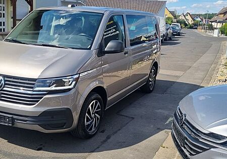VW T6 Multivan Volkswagen T6.1 Multivan 2.0 TDI DSG LED AHK Kammera
