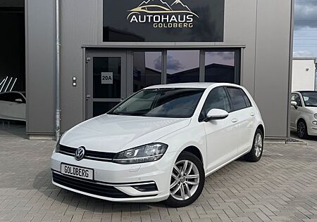 VW Golf Volkswagen TSI - DSG - MASSAGE - ALCANTARA - DIGITAL