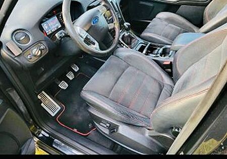 Ford S-Max 2,2 TDCi 147kW DPF Titanium Titanium