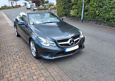 Mercedes-Benz E 250 Cabriolet Autom. -