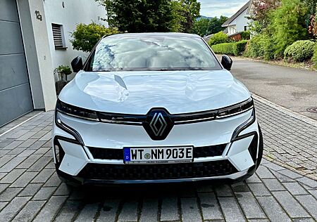 Renault Megane E-Tech EV60 220 optimum charge PDC KAM ASSIST LED