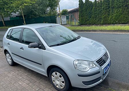 VW Polo Volkswagen 1.2 Scheckheft 2.Hand TÜV NEU