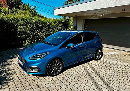 Ford Fiesta 1,5 ST mit Leder-Exklusiv aus 1.HAND